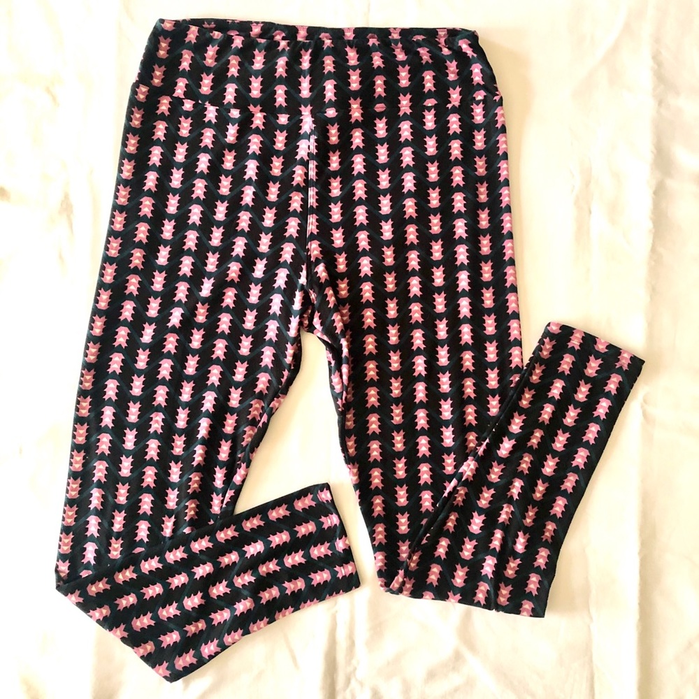 LuLaRoe tall and curvy leggings